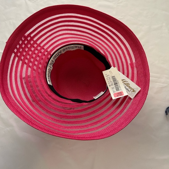 NWT Fine Millinery by August Accessories Pink lady’s hat - Picture 4 of 5